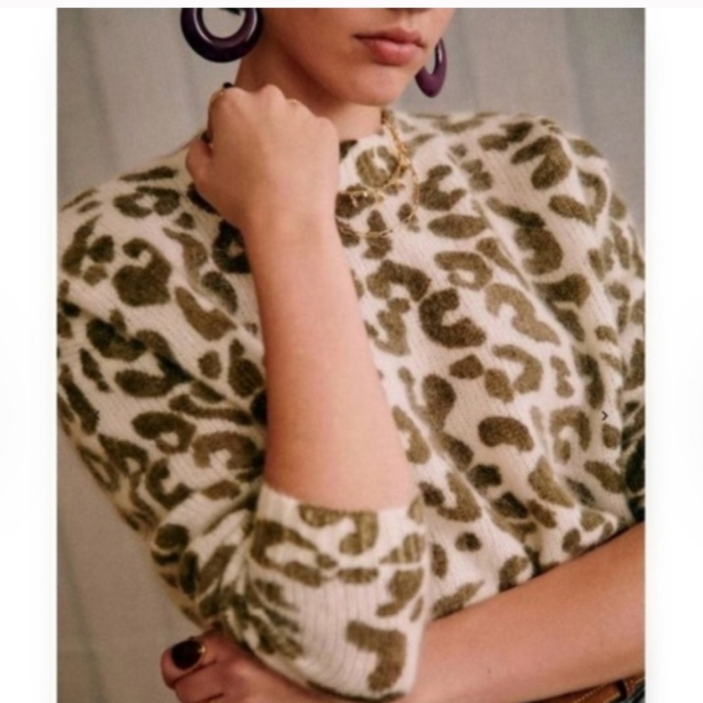 SÉZANE Indiana Leopard Print Mohair Knit Jumper
Sweater Ivory Green